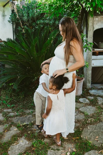 Séance photo grossesse en famille à Pégomas | Côte d'Azur