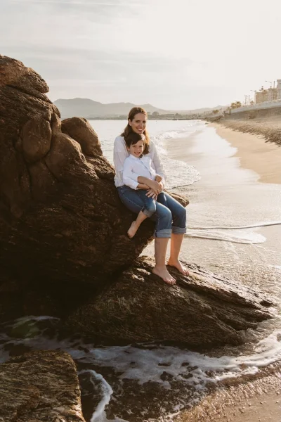 Shooting famille sur la plage de Cannes