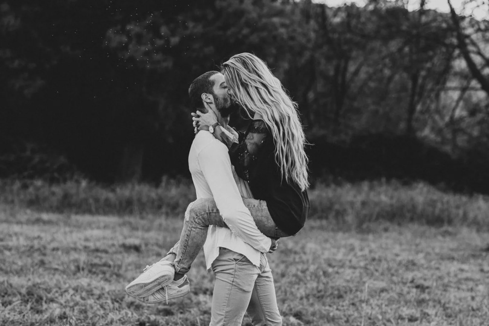 large_seance_couple_la_roquette_sur_siagne28_7b00f3175b