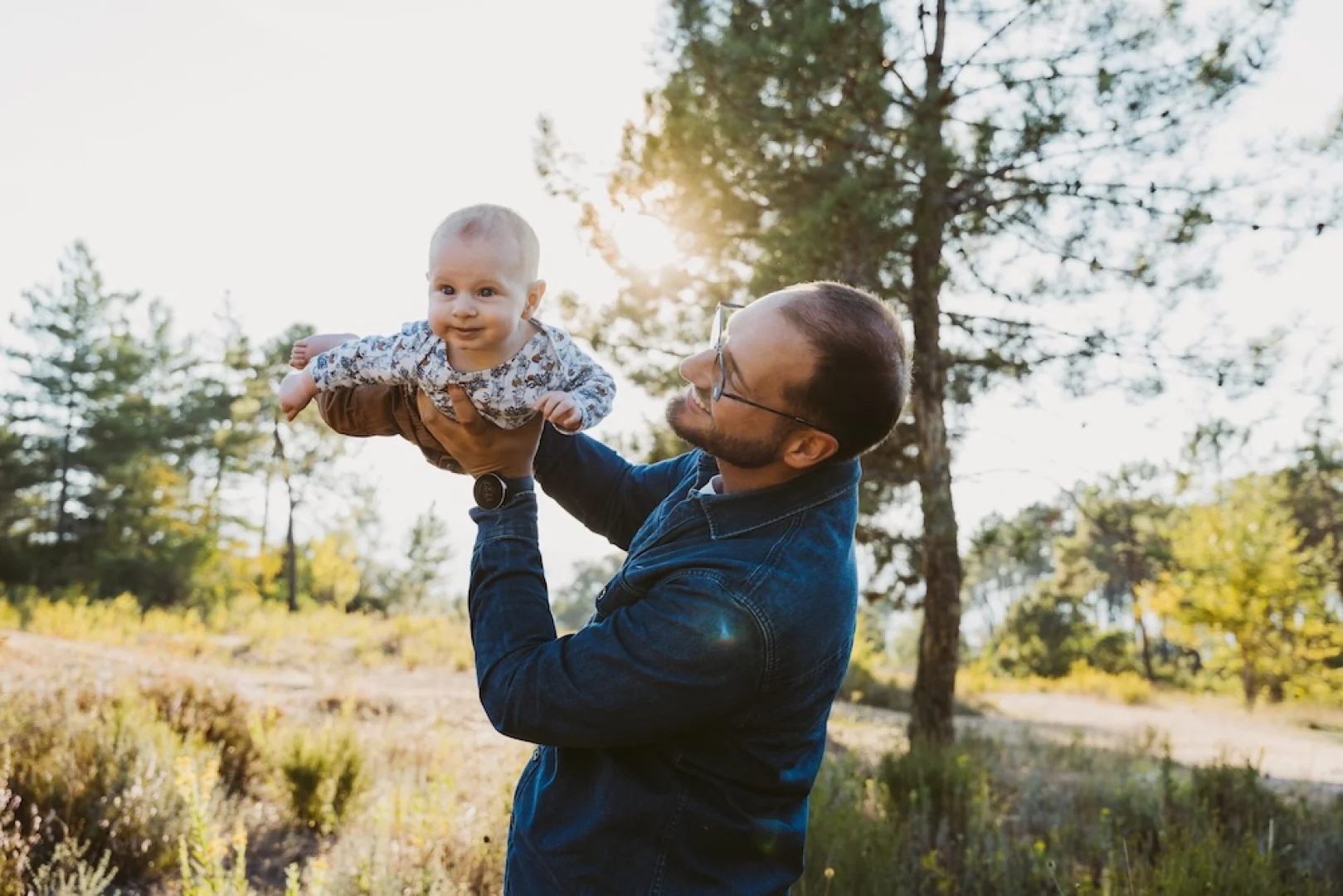 nathaliephotographe-calin-papa-bebe