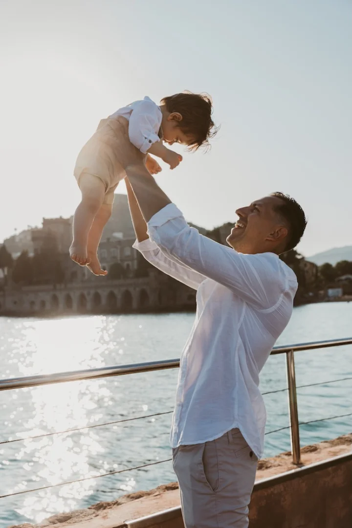 photo-coucher-de-soleil-plage-famille