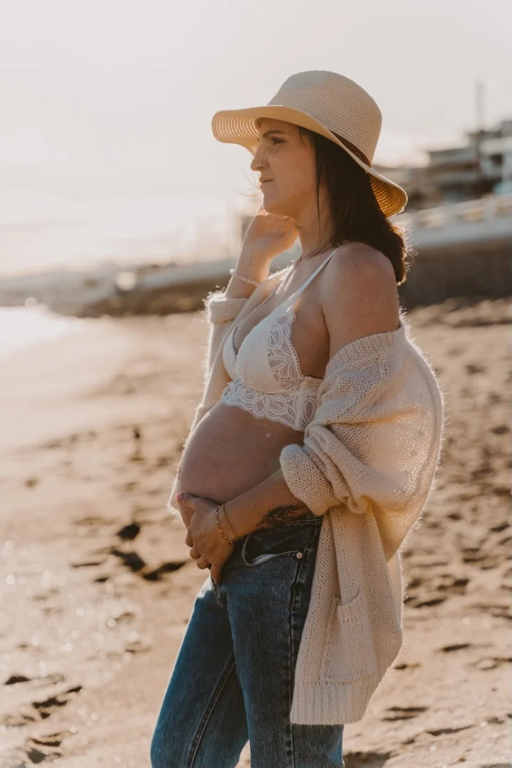 photo-plage-cannes-grossesse-coucher-du-soleil